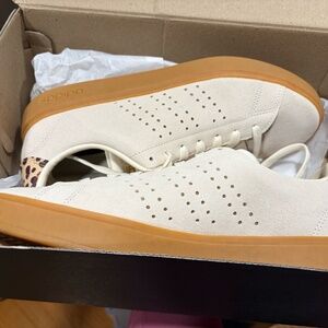 Adidas advantage 2.0